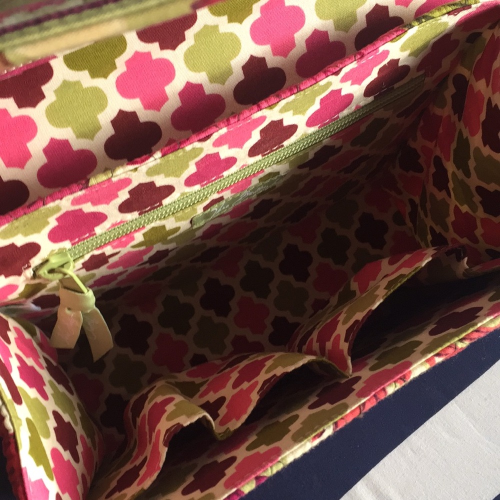 Vera Bradley Handbag - Picture 5 of 8